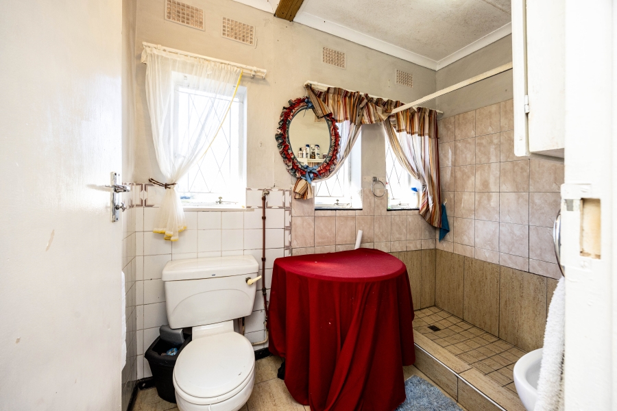 5 Bedroom Property for Sale in Morningside Eastern Cape